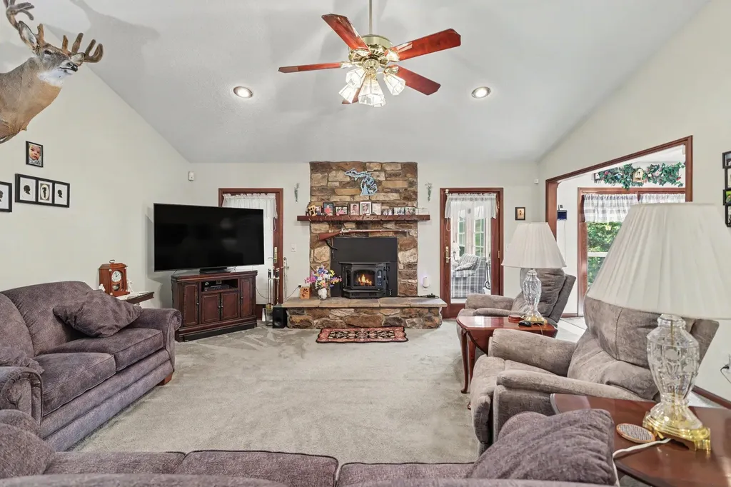 331 E Fenn Road Ovid Township MI 49036