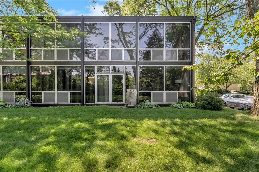 1333 Nicolet Place Detroit City MI 48207