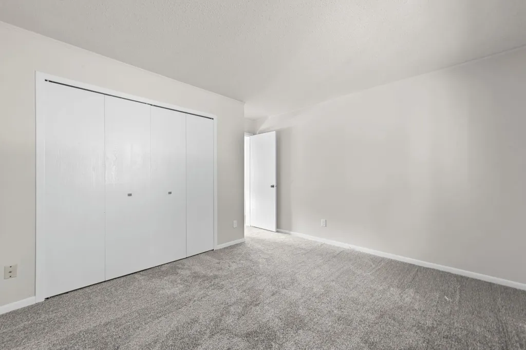 38116 Hixford Place Westland City MI 48185
