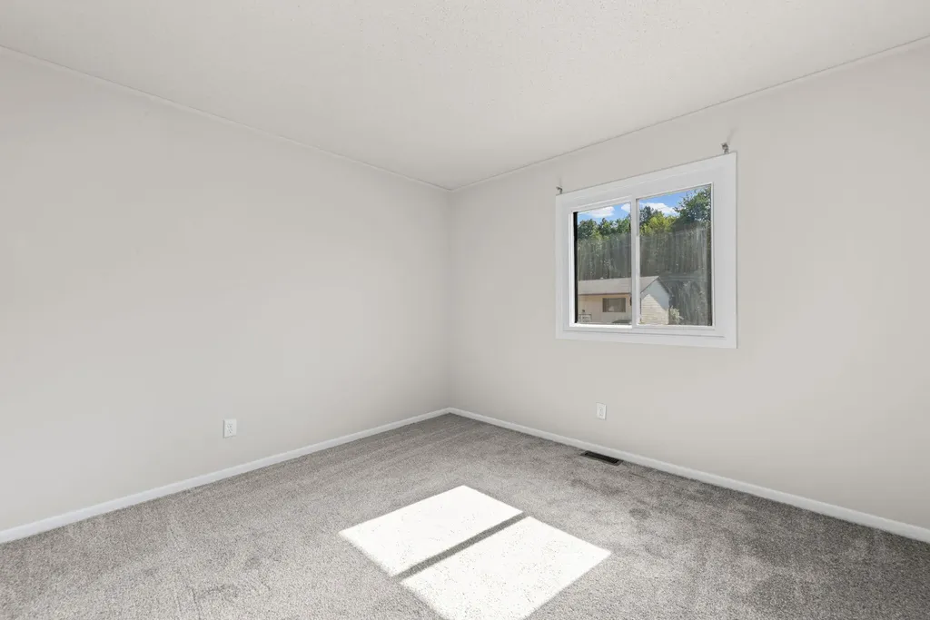 38116 Hixford Place Westland City MI 48185