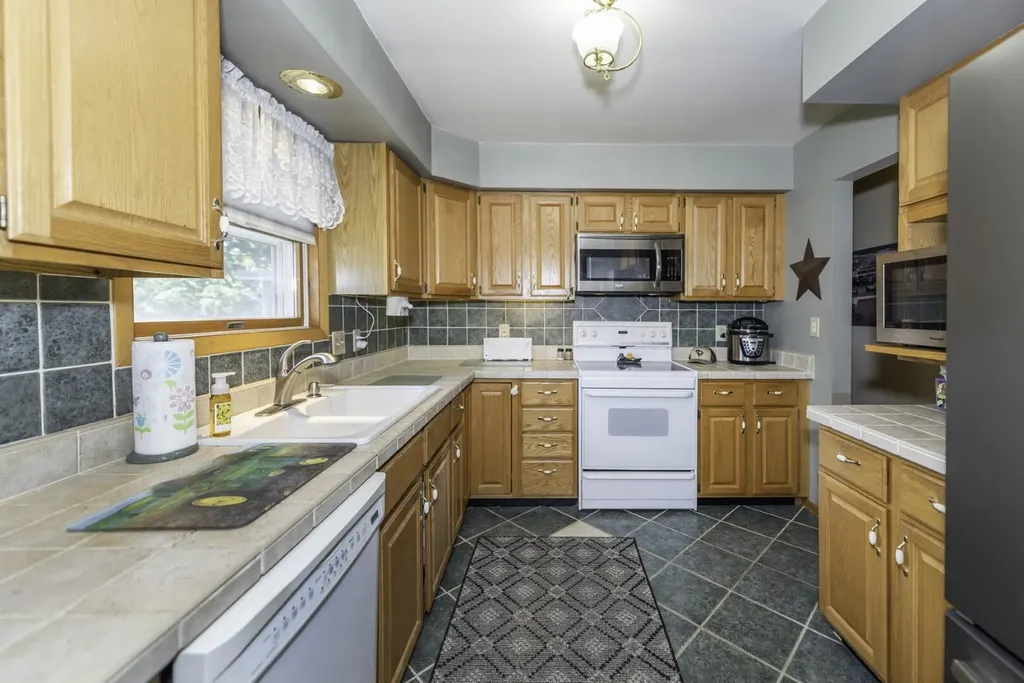 478 Douglas Street Ypsilanti City MI 48197