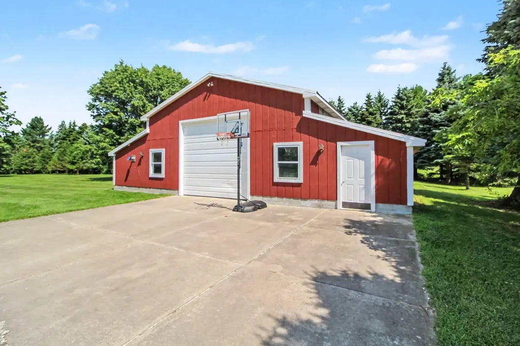 3427 Merritt Road Pittsfield Charter Township MI 48197