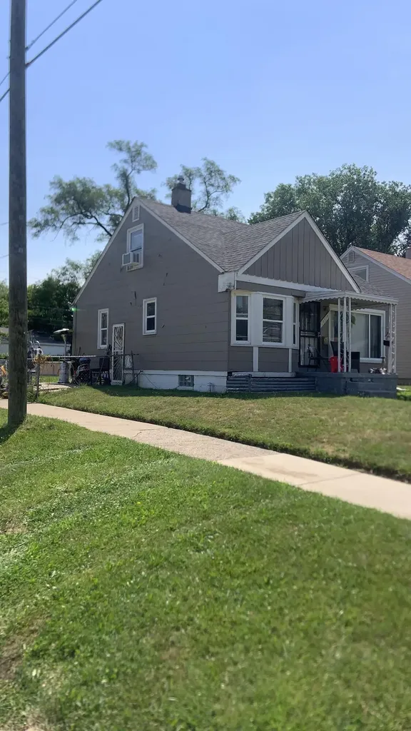 19514 Blackstone Street Detroit City MI 48219
