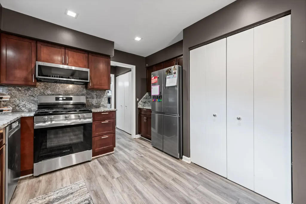 14638 Westmore Street Livonia City MI 48154