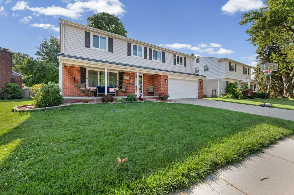 14638 Westmore Street Livonia City MI 48154