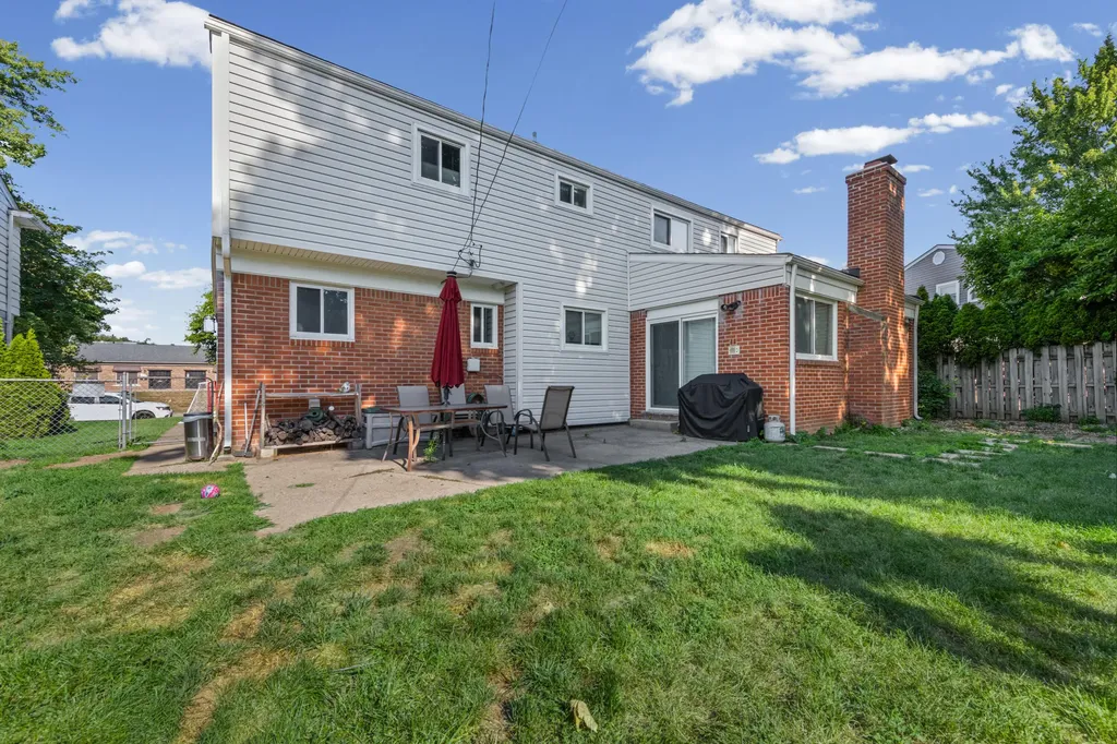 14638 Westmore Street Livonia City MI 48154