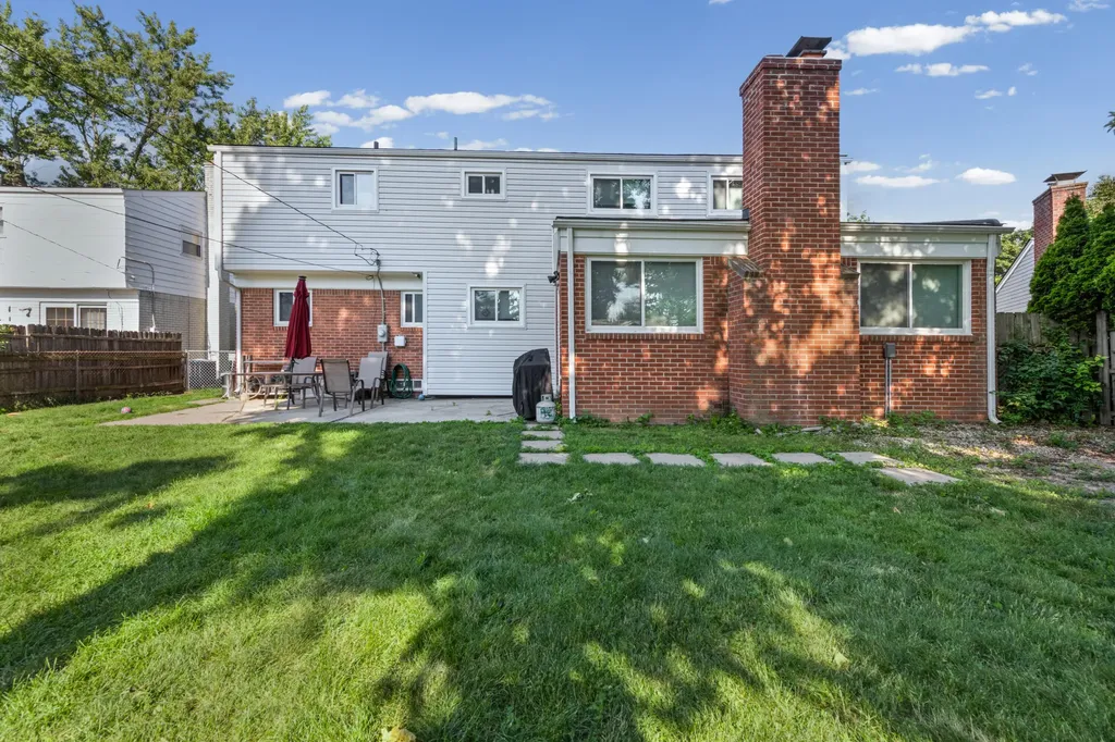 14638 Westmore Street Livonia City MI 48154