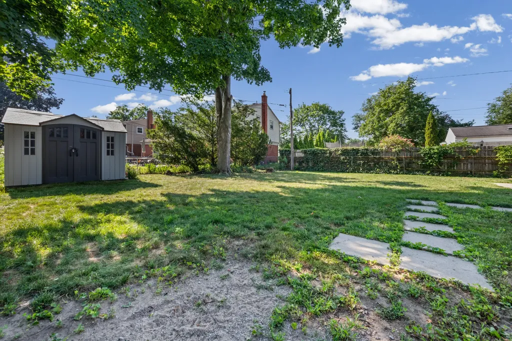 14638 Westmore Street Livonia City MI 48154