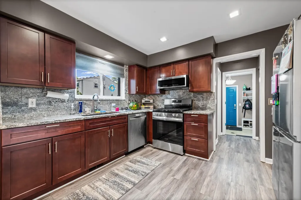 14638 Westmore Street Livonia City MI 48154