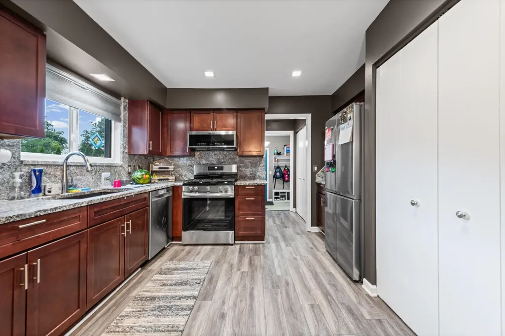 14638 Westmore Street Livonia City MI 48154