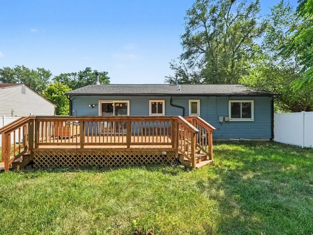 35304 Fairchild Street Westland City MI 48186