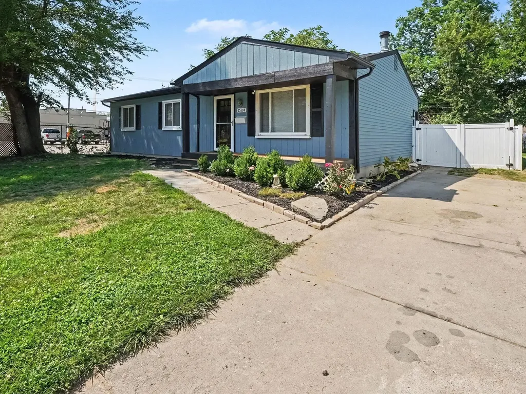 35304 Fairchild Street Westland City MI 48186