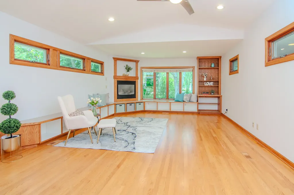 1712 Barrington Place Ann Arbor City MI 48103