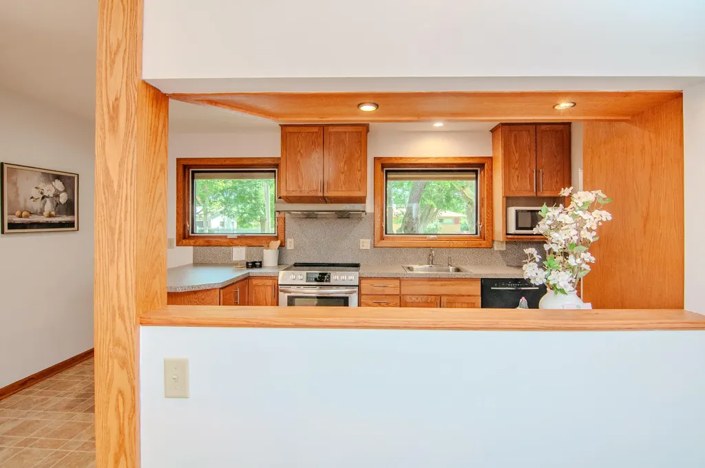 1712 Barrington Place Ann Arbor City MI 48103
