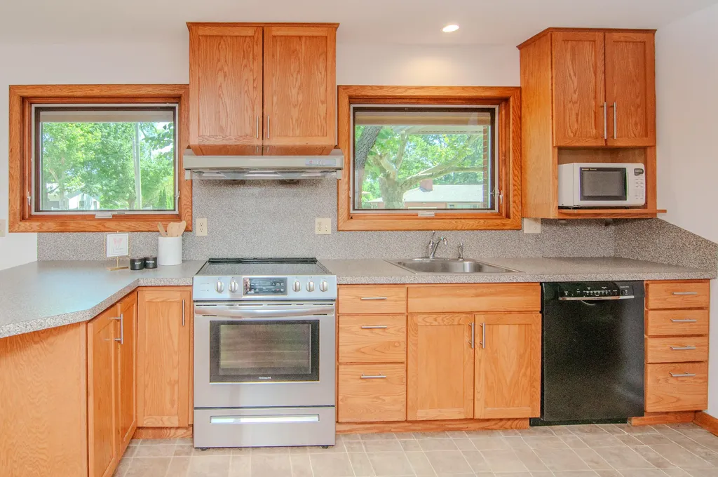 1712 Barrington Place Ann Arbor City MI 48103