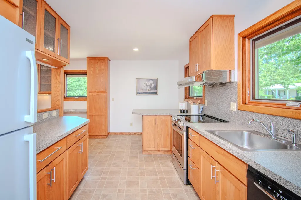 1712 Barrington Place Ann Arbor City MI 48103