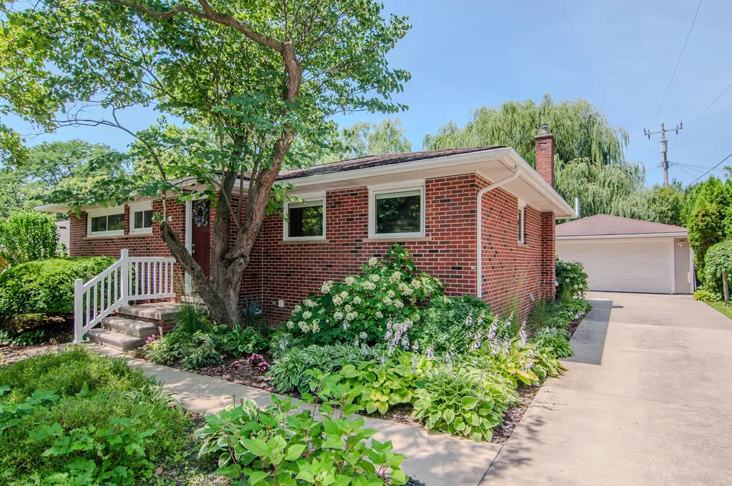 1712 Barrington Place Ann Arbor City MI 48103