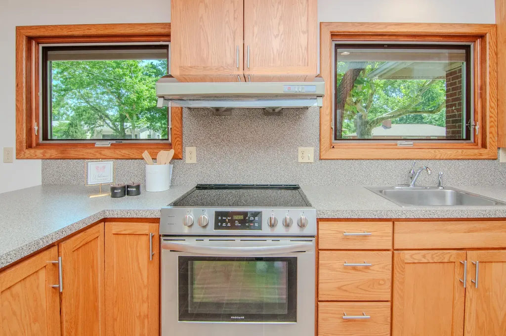 1712 Barrington Place Ann Arbor City MI 48103