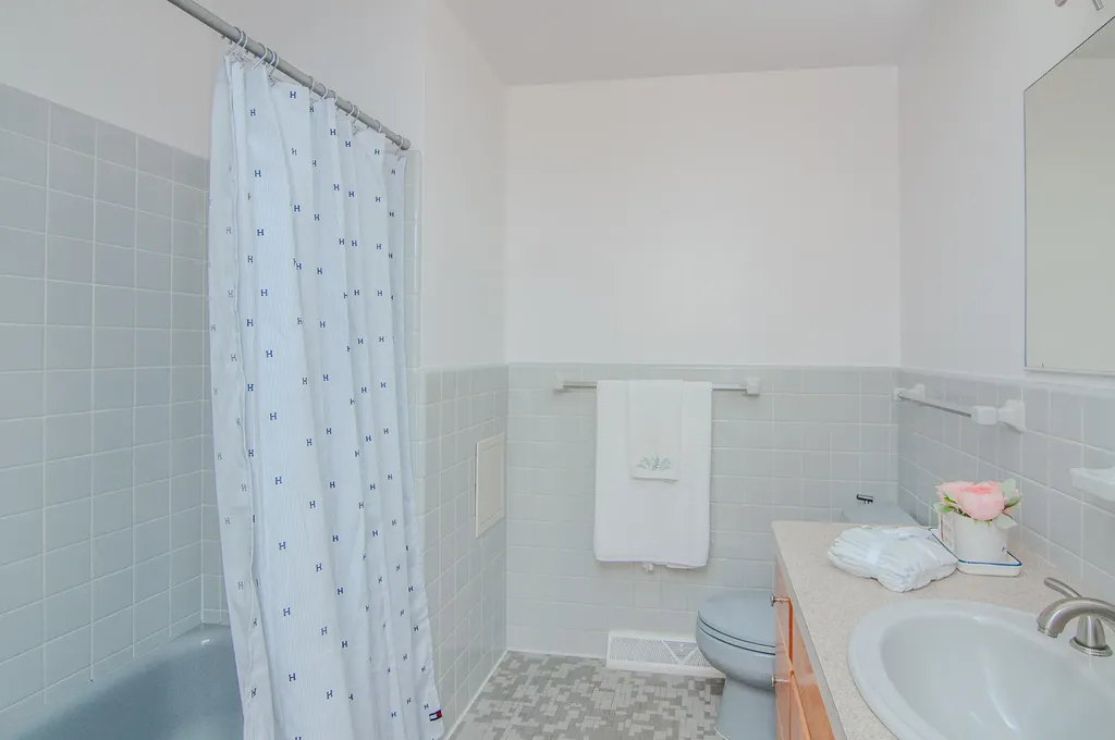 1712 Barrington Place Ann Arbor City MI 48103