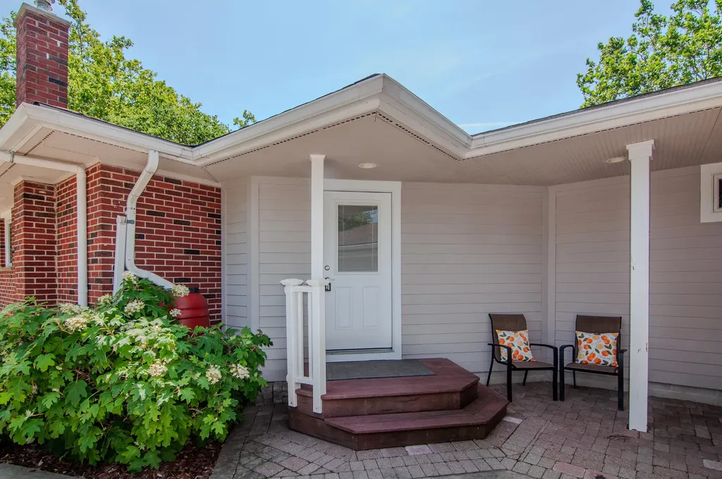 1712 Barrington Place Ann Arbor City MI 48103