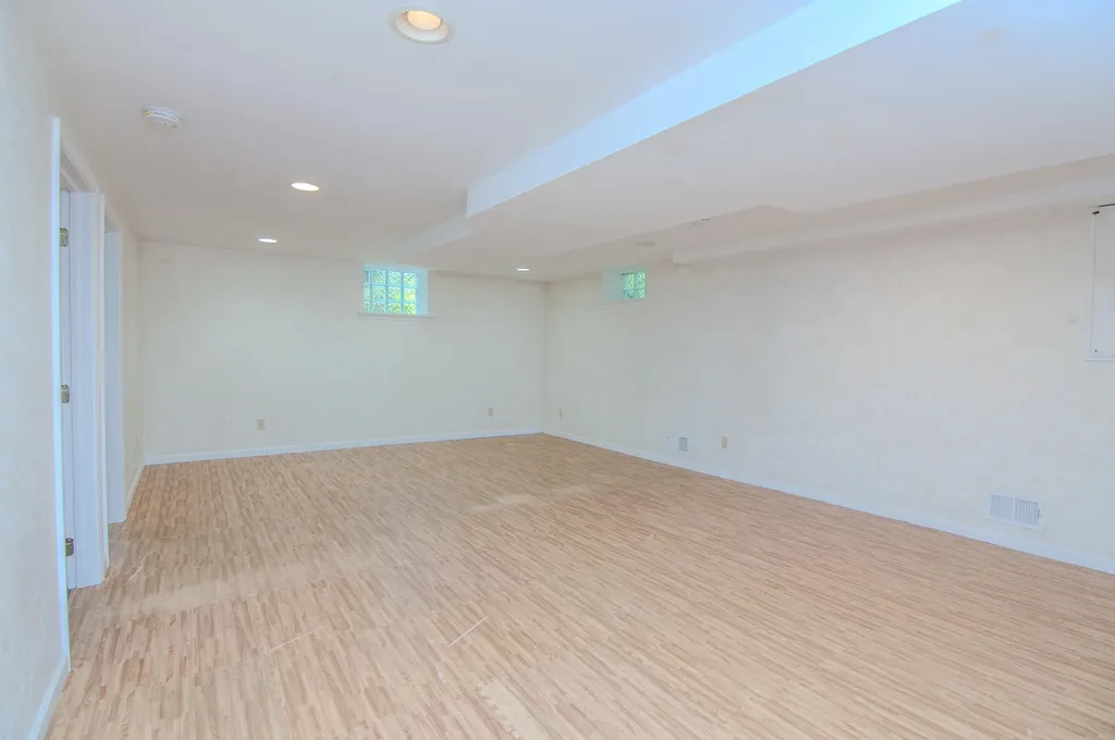 1712 Barrington Place Ann Arbor City MI 48103