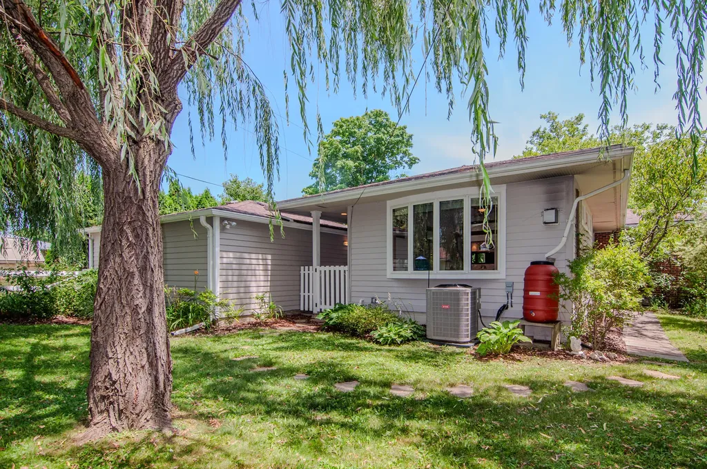 1712 Barrington Place Ann Arbor City MI 48103