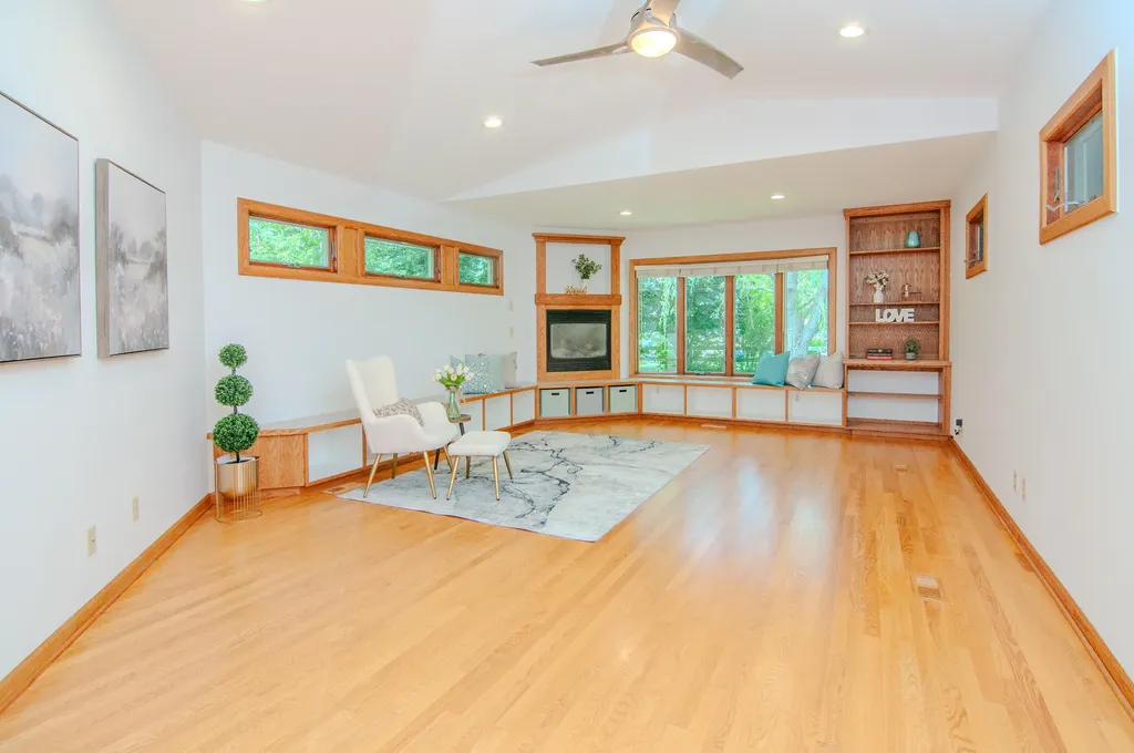 1712 Barrington Place Ann Arbor City MI 48103
