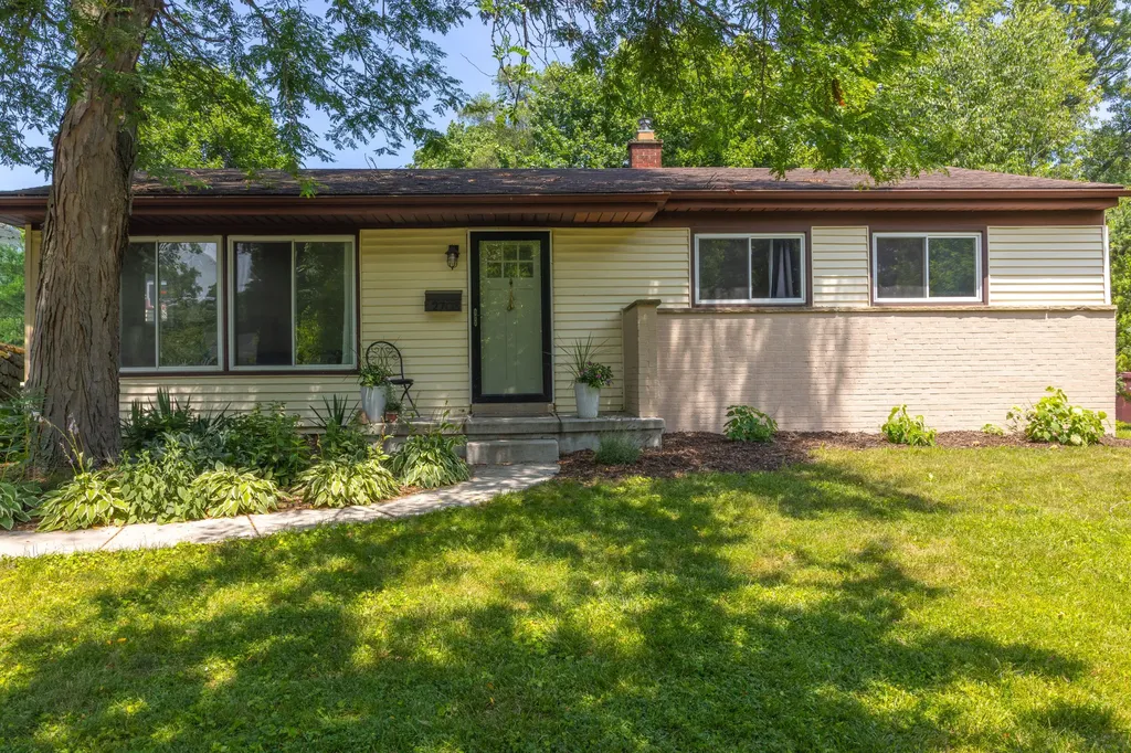 2703 Towner Boulevard Ann Arbor City MI 48104