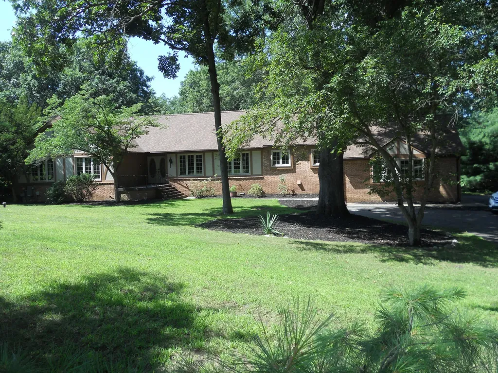 5480 Shoshoni Pass Hamburg Township MI 48169