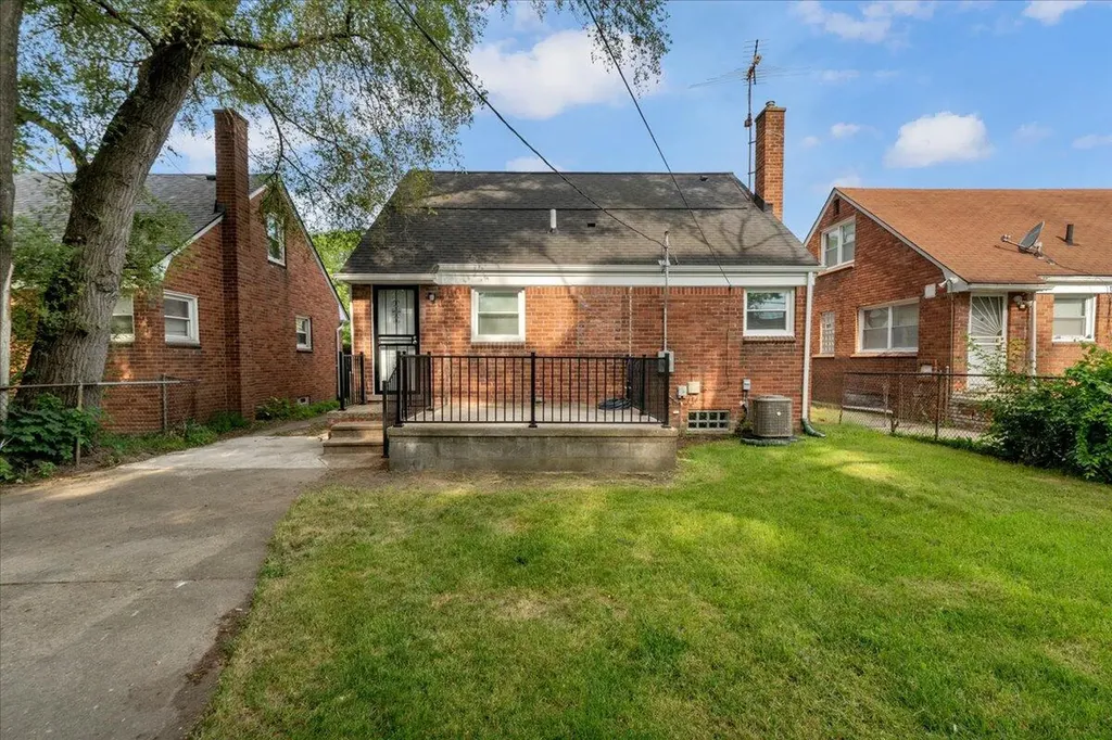 20520 Vaughan Street Detroit City MI 48219