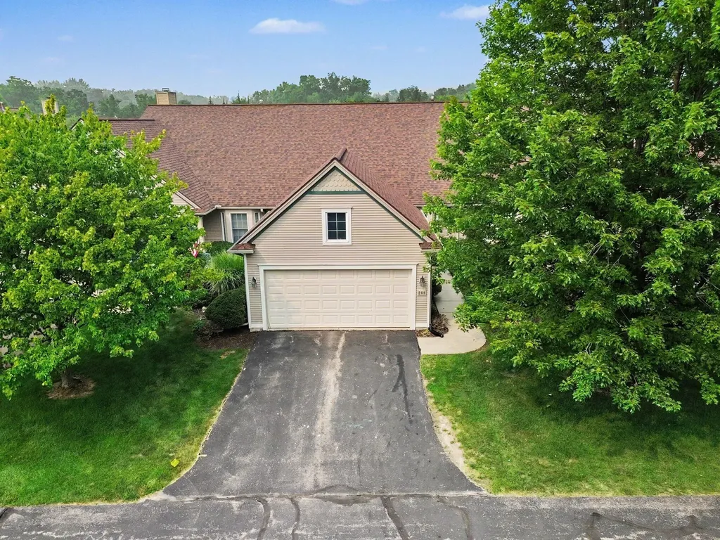 208 Pierce Lake Drive Chelsea City MI 48118
