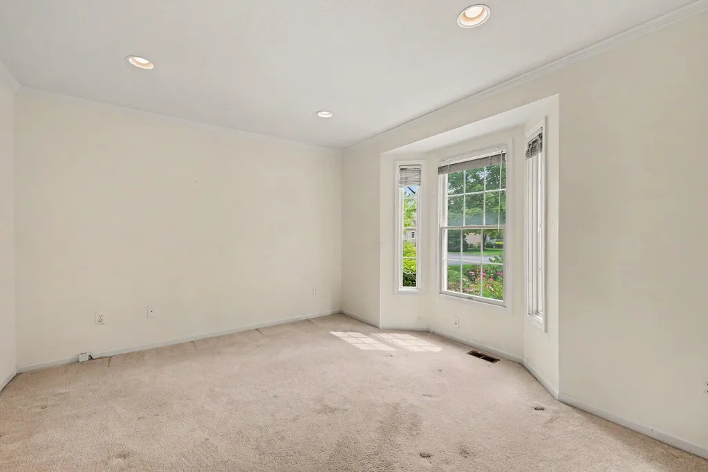 208 Pierce Lake Drive Chelsea City MI 48118