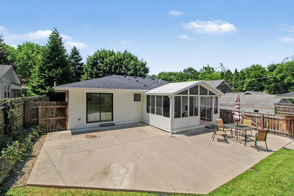 7660 Grand Street Dexter City MI 48130