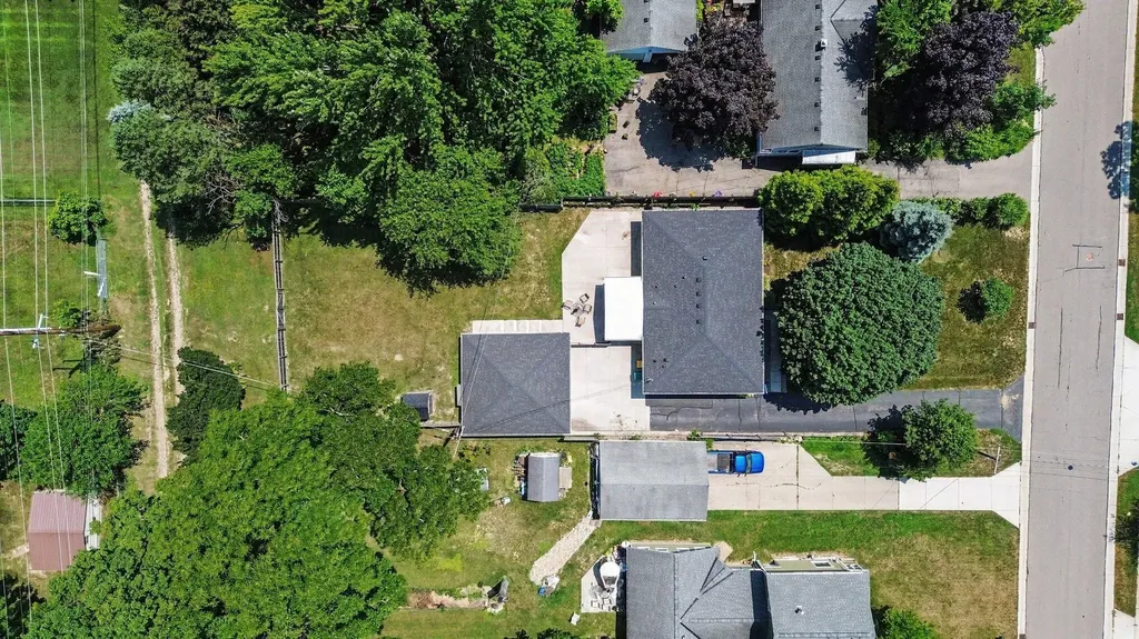 7660 Grand Street Dexter City MI 48130