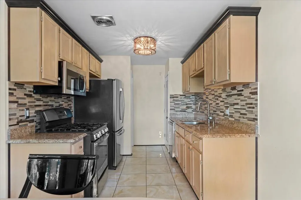 1100 Saint Aubin Place Detroit City MI 48207