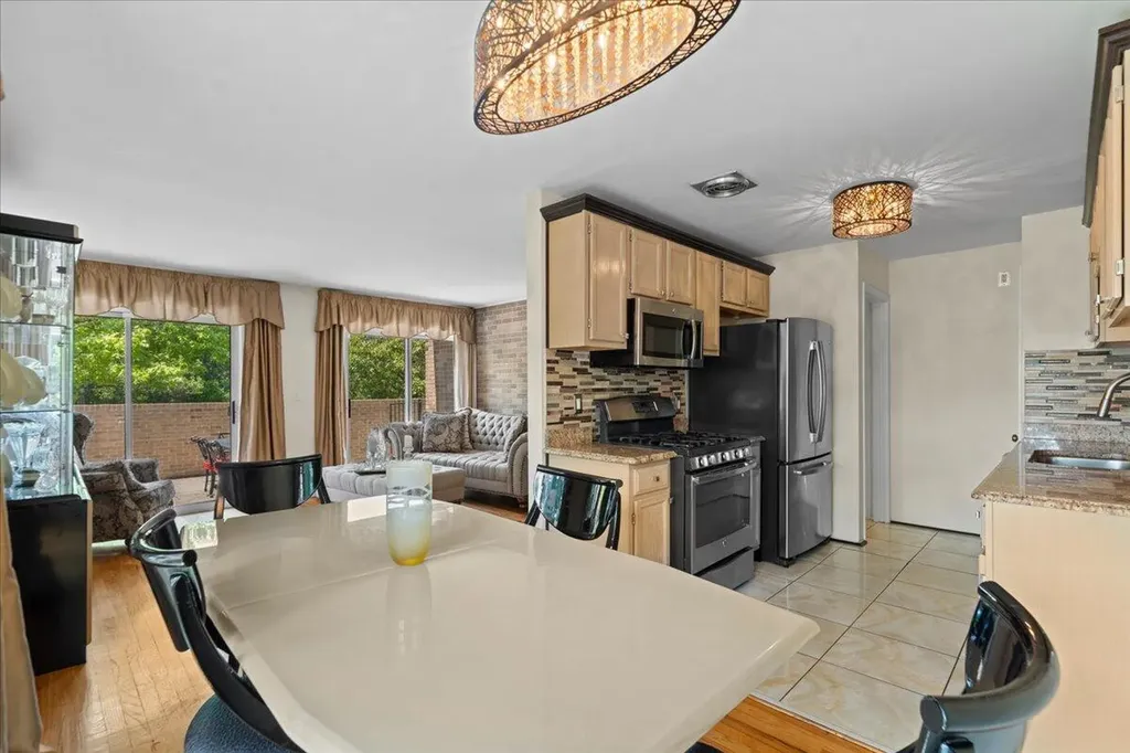 1100 Saint Aubin Place Detroit City MI 48207