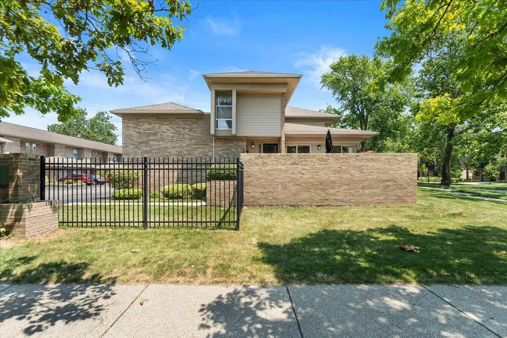 1100 Saint Aubin Place Detroit City MI 48207