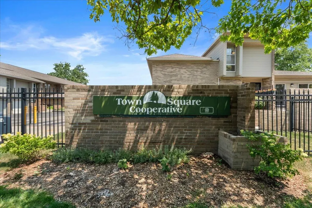 1100 Saint Aubin Place Detroit City MI 48207