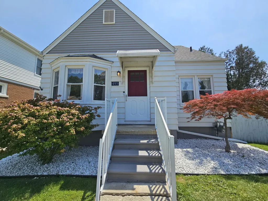 495 North Drive Wyandotte City MI 48192