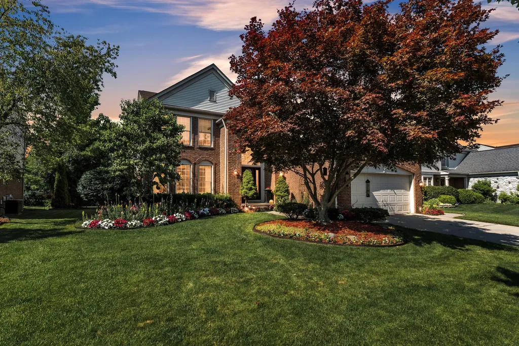 44899 Weymouth Drive Canton Charter Township MI 48188