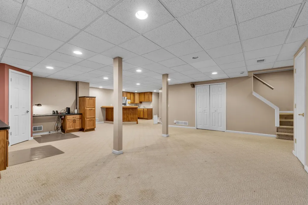 44899 Weymouth Drive Canton Charter Township MI 48188