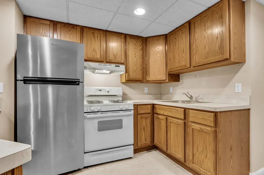 44899 Weymouth Drive Canton Charter Township MI 48188