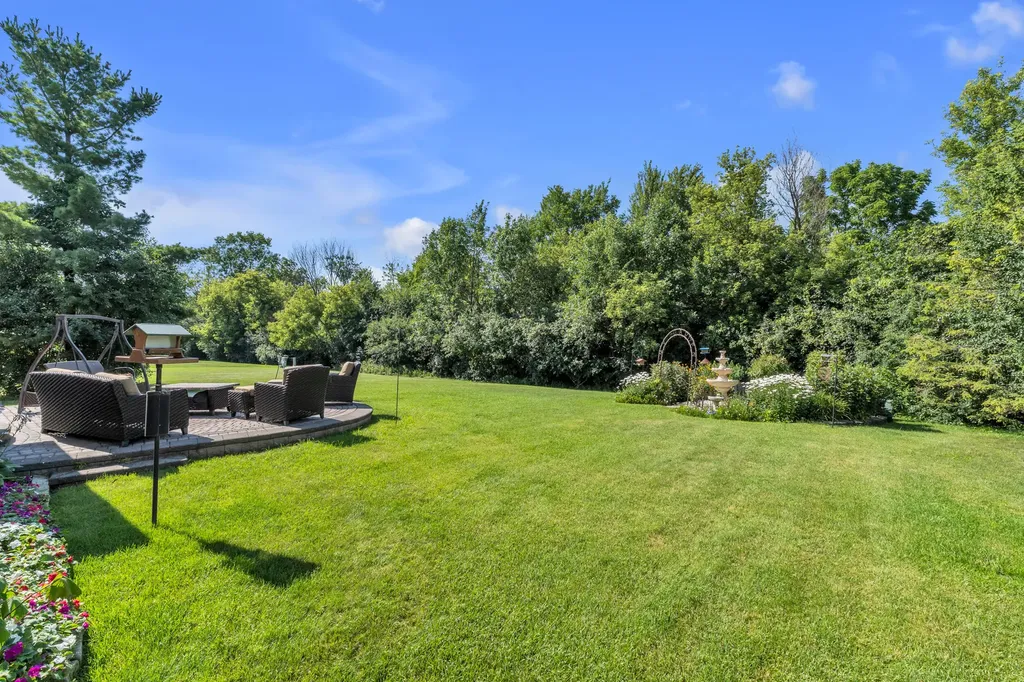 44899 Weymouth Drive Canton Charter Township MI 48188