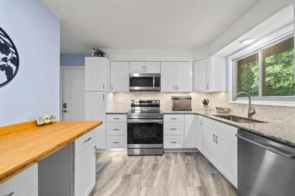 1609 Glastonbury Road Ann Arbor City MI 48103