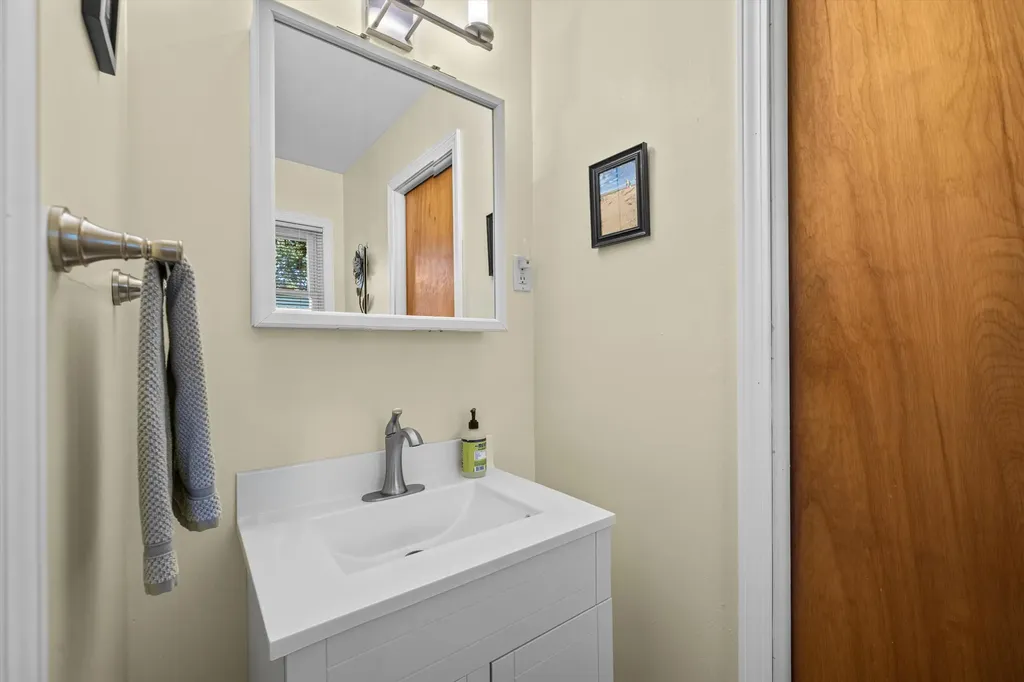 1609 Glastonbury Road Ann Arbor City MI 48103