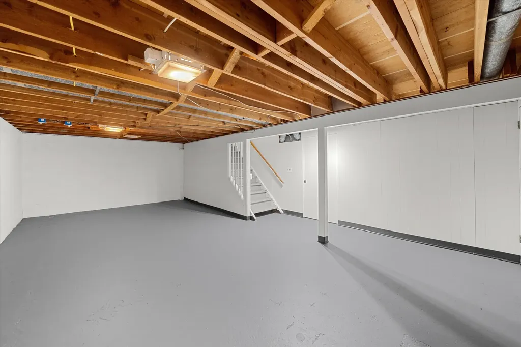 1609 Glastonbury Road Ann Arbor City MI 48103