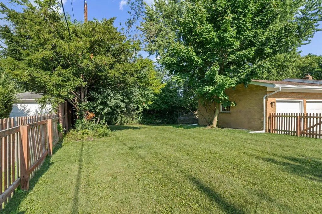 1609 Glastonbury Road Ann Arbor City MI 48103