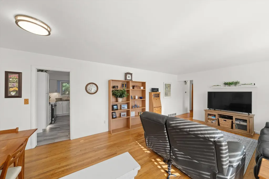 1609 Glastonbury Road Ann Arbor City MI 48103