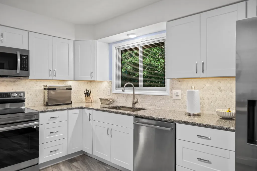 1609 Glastonbury Road Ann Arbor City MI 48103