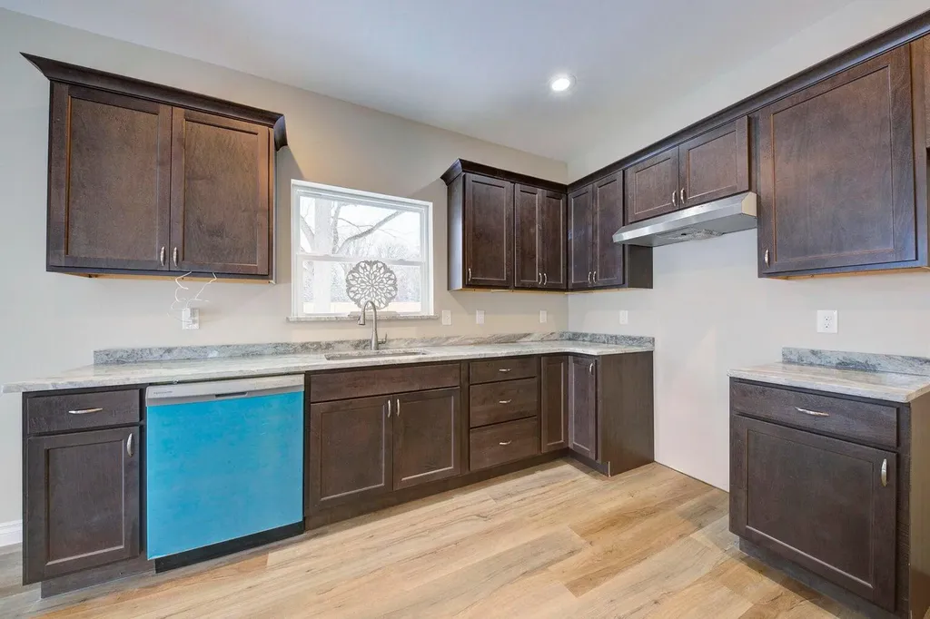 33724 Barrington Street Westland City MI 48186